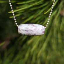Charger l'image dans la galerie, Pegmatite bead