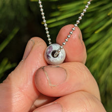 Charger l'image dans la galerie, Pegmatite bead