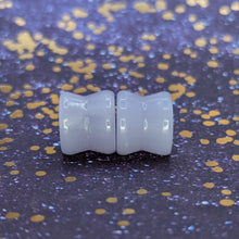 Charger l'image dans la galerie, 7/16 (11mm) Yttrium Fluorite plugs