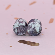 Charger l'image dans la galerie, 00g (9mm) Lepidolite plugs