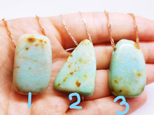 Charger l'image dans la galerie, Chrysoprase necklace