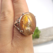 Load image into Gallery viewer, Sunstone ring size 10