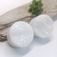 Charger l'image dans la galerie, 7/8" White druzy stone plugs