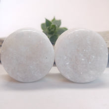 Charger l'image dans la galerie, 7/8" White druzy stone plugs
