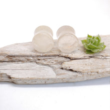 Charger l'image dans la galerie, 7/16" Rutilated Quartz plugs