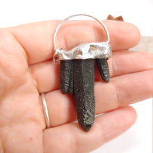 Load image into Gallery viewer, Hedenbergite cluster necklace