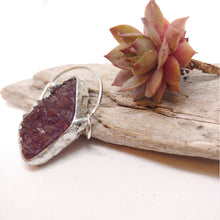 Charger l'image dans la galerie, Amethyst druzy necklace