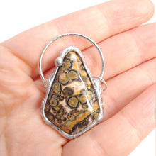 Charger l'image dans la galerie, Leopardskin Jasper soldered necklace