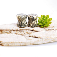 Charger l'image dans la galerie, 00g (10mm) Golden Pinolith plugs