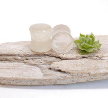 Charger l'image dans la galerie, 7/16" Rutilated Quartz plugs