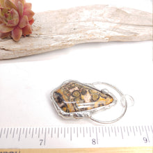 Charger l'image dans la galerie, Leopardskin Jasper soldered necklace