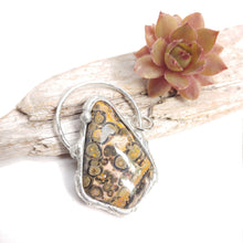 Charger l'image dans la galerie, Leopardskin Jasper soldered necklace