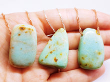 Charger l'image dans la galerie, Chrysoprase necklace