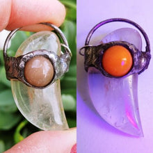 Load image into Gallery viewer, Topaz claw with Hackmanite necklace