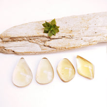 Charger l'image dans la galerie, Citrine cabochons (not heat treated)