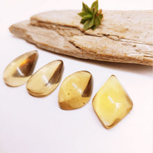 Charger l'image dans la galerie, Citrine cabochons (not heat treated)