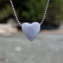 Load image into Gallery viewer, Hackmanite heart pendant
