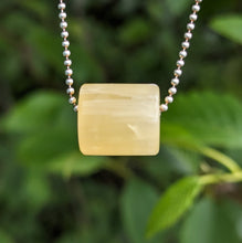 Load image into Gallery viewer, Yellow Calcite bead
