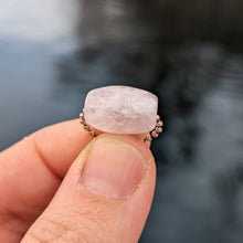 Load image into Gallery viewer, Morganite gemmy bead
