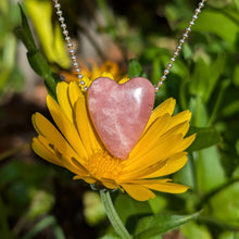 Indlæs billede til gallerivisning Petalite heart pendulum pendant
