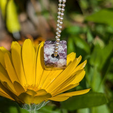 Lade das Bild in den Galerie-Viewer, Lepidolite heart pendant #2
