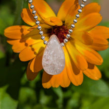 Ladda upp bild till gallerivisning, Morganite dainty teardrop pendant
