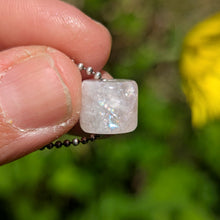Indlæs billede til gallerivisning Morganite small barrel bead #1
