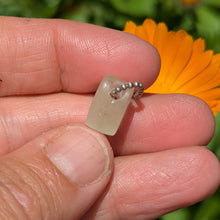 Indlæs billede til gallerivisning Libyan Desert Glass tiny heart pendant
