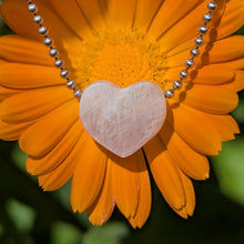 Indlæs billede til gallerivisning Belomorite Moonstone heart pendant
