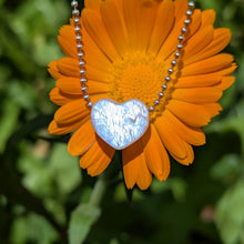 Indlæs billede til gallerivisning Belomorite Moonstone heart pendant
