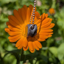 Indlæs billede til gallerivisning Larvakite heart pendant
