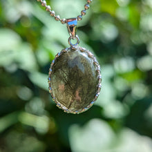 Indlæs billede til gallerivisning Forest Crystal in 925 silver bezel
