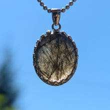 Indlæs billede til gallerivisning Forest Crystal in 925 silver bezel
