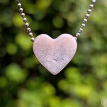 Indlæs billede til gallerivisning Pink/purple Amethyst heart pendant
