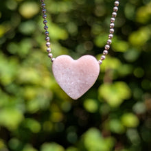 Indlæs billede til gallerivisning Pink/purple Amethyst heart pendant
