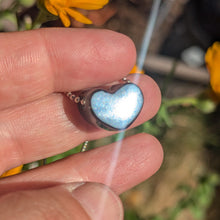 Lade das Bild in den Galerie-Viewer, Agni Manitite heart pendant
