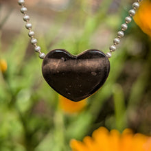 Lade das Bild in den Galerie-Viewer, Agni Manitite heart pendant
