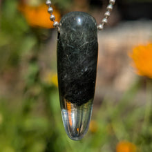 Lade das Bild in den Galerie-Viewer, Forest Crystal pendulum pendant
