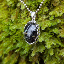 Ladda upp bild till gallerivisning, Nuummite in 925 silver bezel pendant #2
