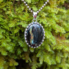 Ladda upp bild till gallerivisning, Nuummite in 925 silver bezel #3
