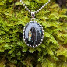 Ladda upp bild till gallerivisning, Nuummite in 925 silver bezel #3
