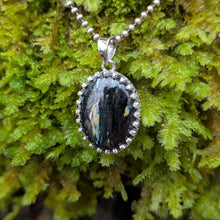 Ladda upp bild till gallerivisning, Nuummite in 925 silver bezel #3
