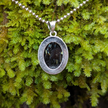 Ladda upp bild till gallerivisning, Nuummite in 925 silver bezel #3
