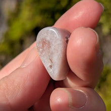 Ladda upp bild till gallerivisning, Pink Amethyst sparkly pendulum pendant
