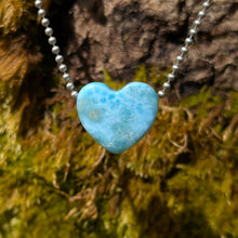 Lade das Bild in den Galerie-Viewer, Larimar heart pendant
