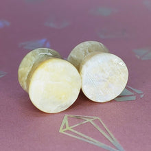 Load image into Gallery viewer, 00g (10mm) Sunstone Moonstone plugs
