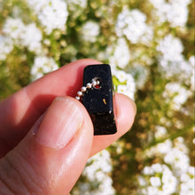 Load image into Gallery viewer, Nuummite pendant
