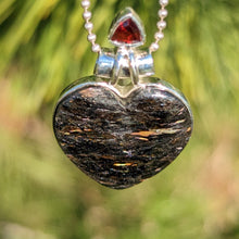 Load image into Gallery viewer, Nuummite and Garnet silver heart pendant
