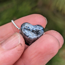 Ladda upp bild till gallerivisning, Larvikite heart pendant
