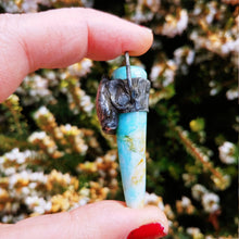 Charger l&#39;image dans la galerie, Indonesian Petrified Wood Opal wand with Rhodonite necklace
